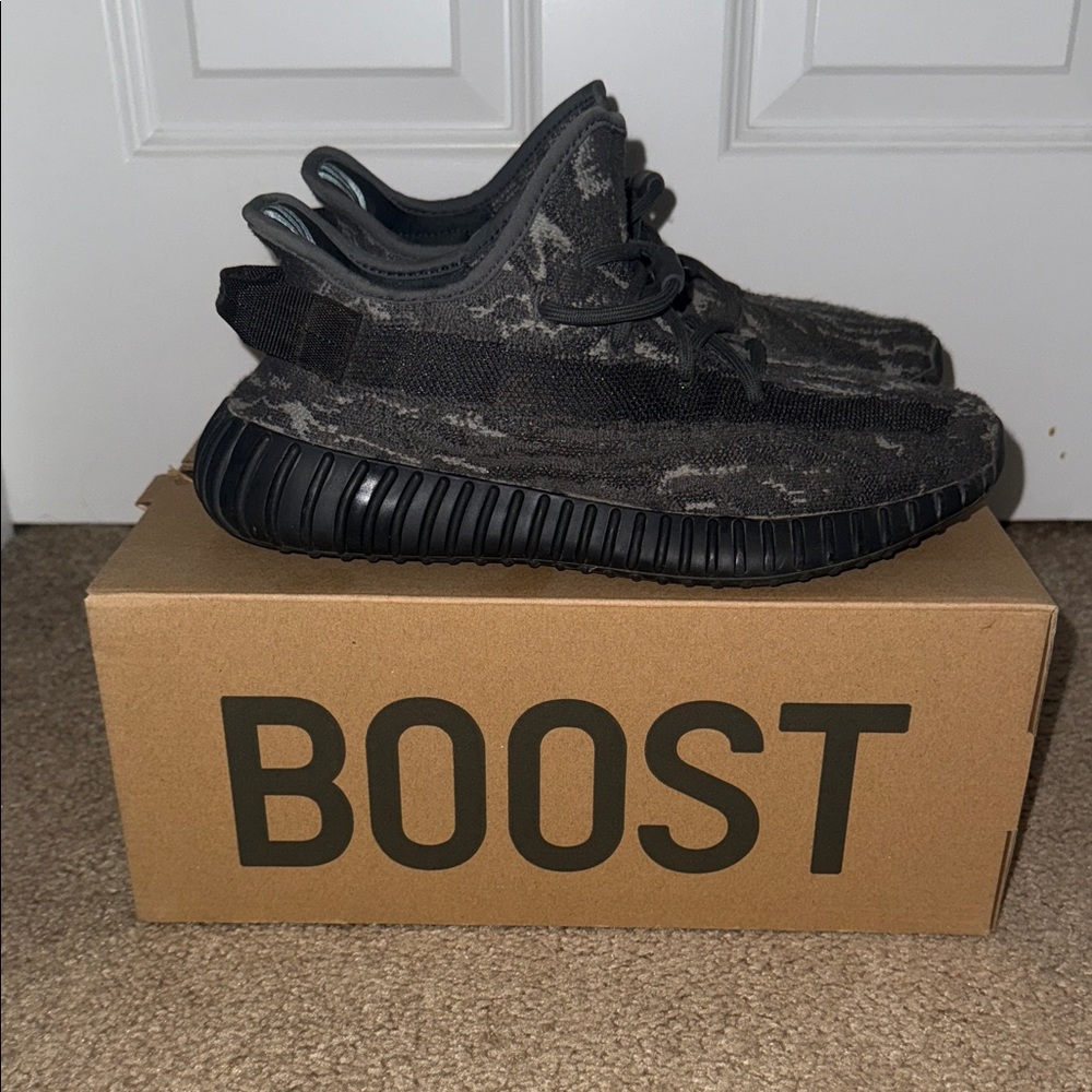 Yeezy 350 Boost Black Gray Athletic Shoes